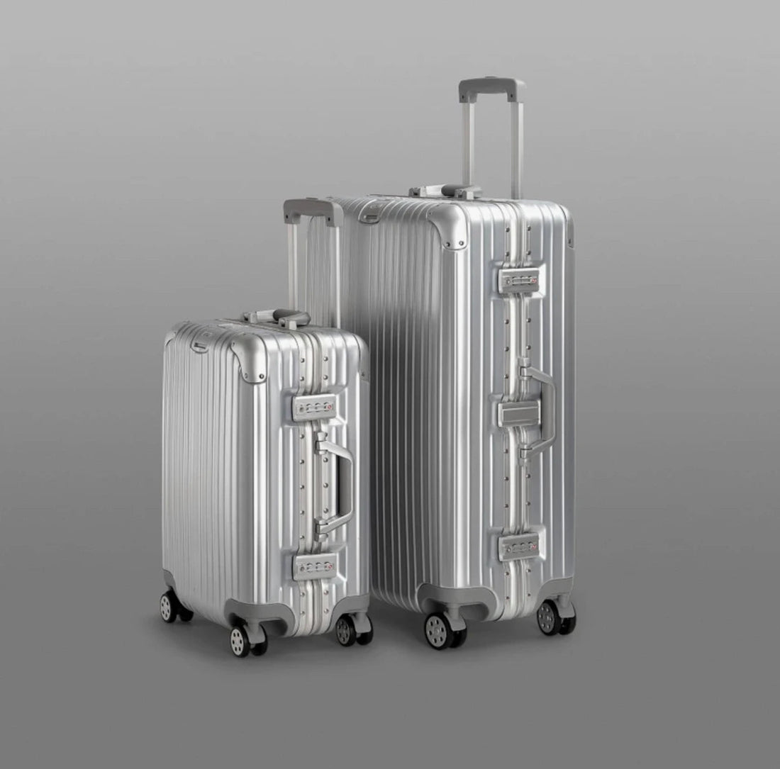 Aluminum-Suitcase-Durability-vs-Plastic LYVOI