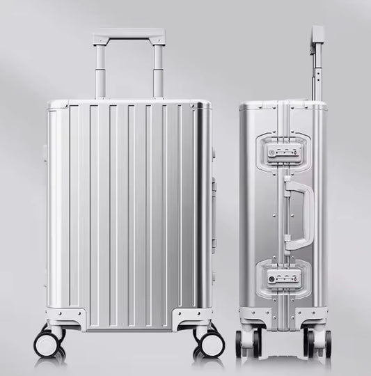 Best-Aluminum-Luggage-for-Long-Trips-What-you-Should-Choose LYVOI