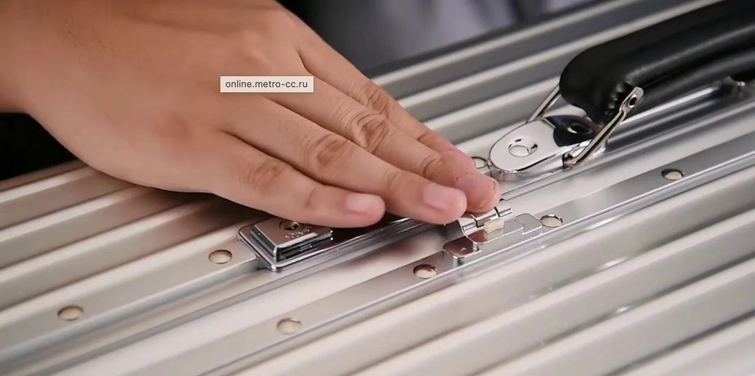 How-to-Remove-Scratches-from-Aluminum-Suitcase-Step-by-Step-Fixing-Deep-Scratches LYVOI