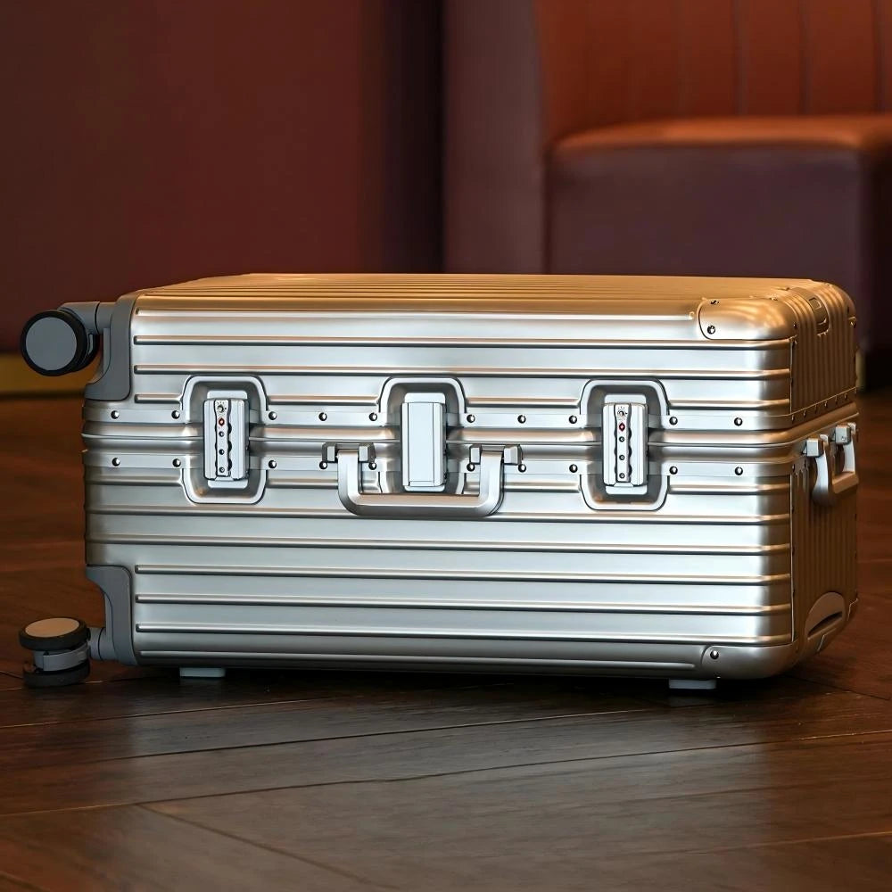 Suitcase-Weight-Chart-How-Much-Should-Your-Luggage-Weigh LYVOI